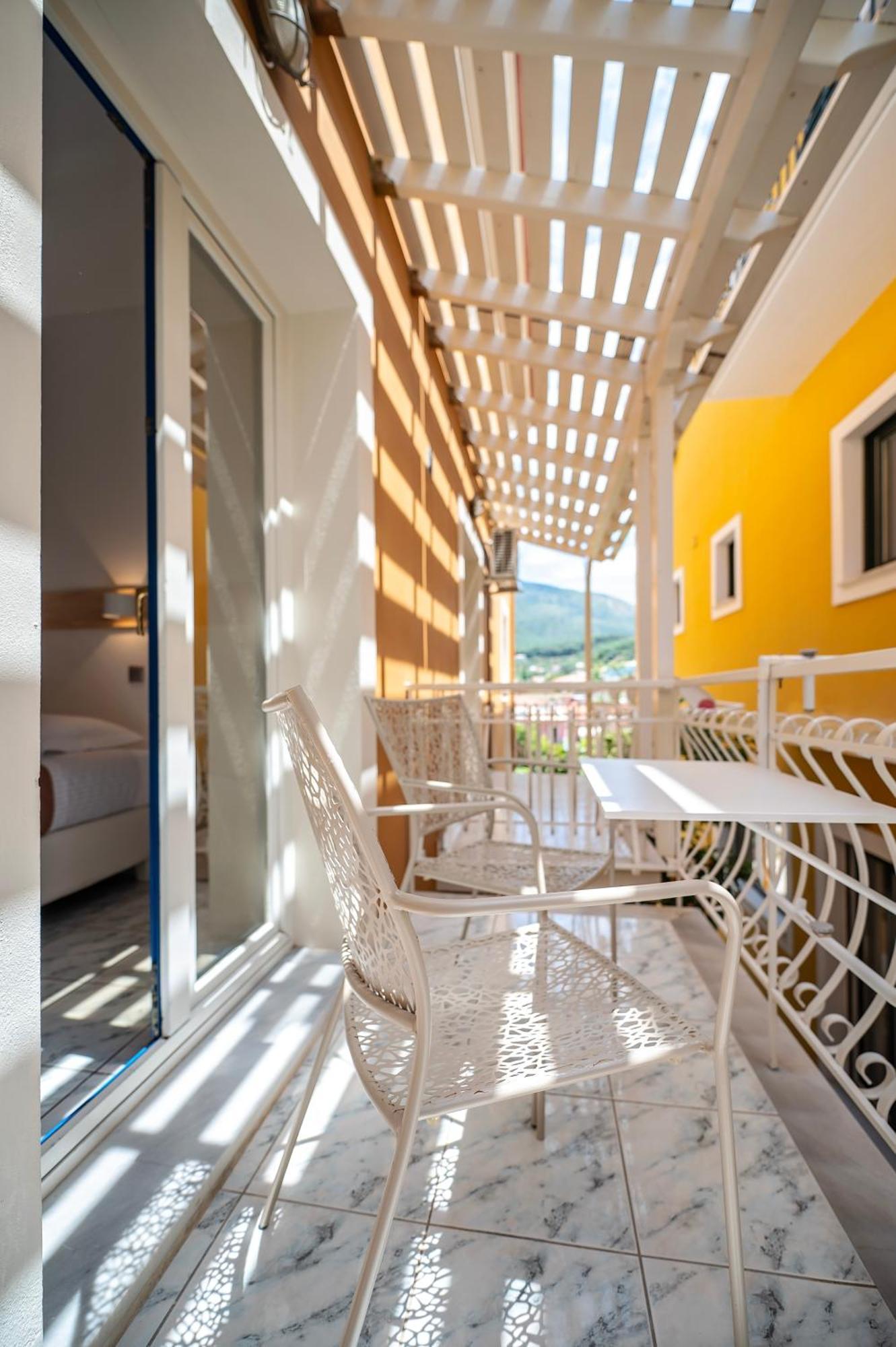 Astra Apartment ปาร์กา ภายนอก รูปภาพ