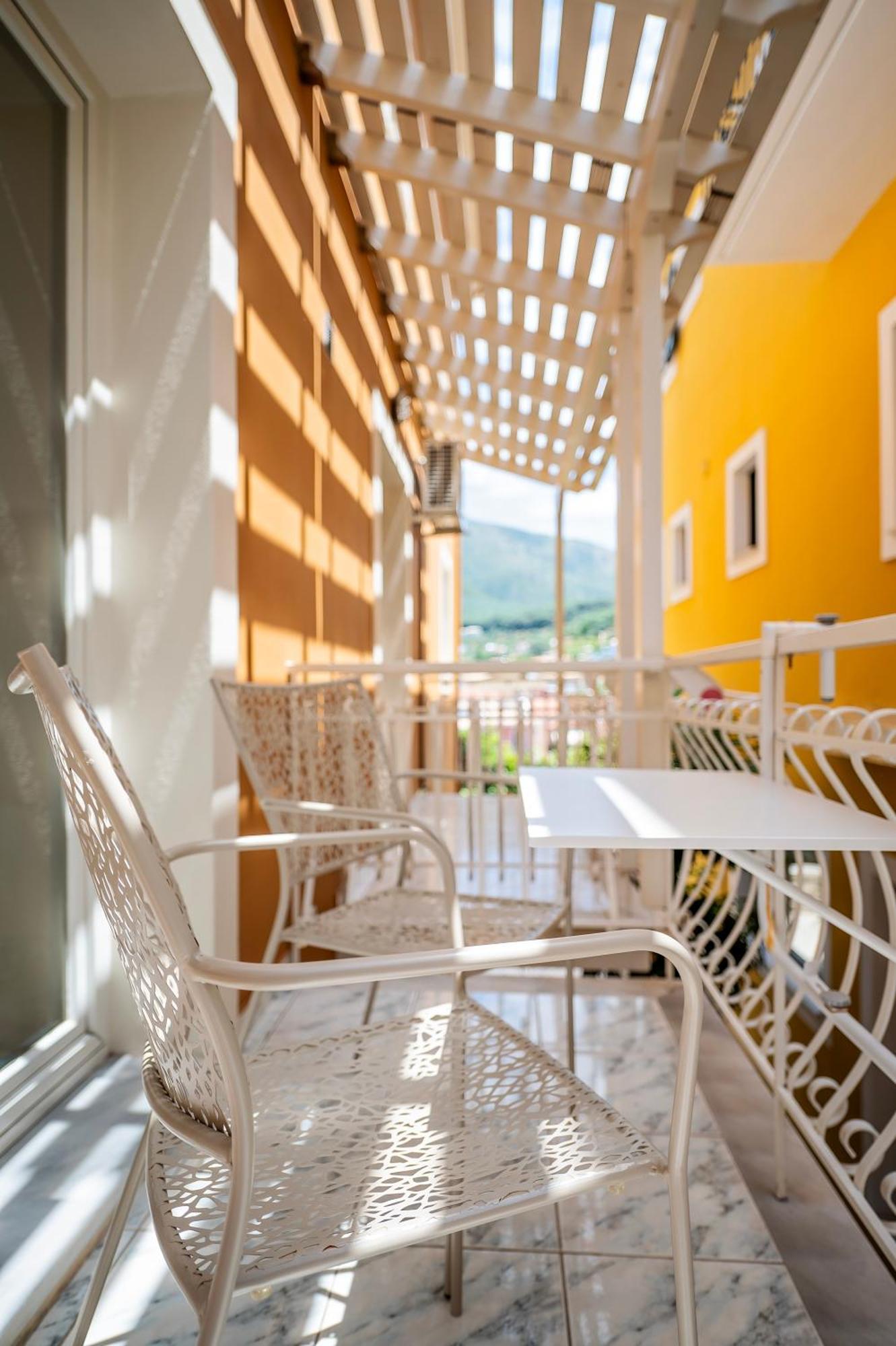 Astra Apartment ปาร์กา ภายนอก รูปภาพ